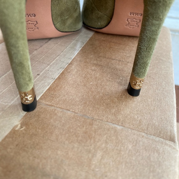 Green suede color Tory Burch heels - Picture 6 of 8